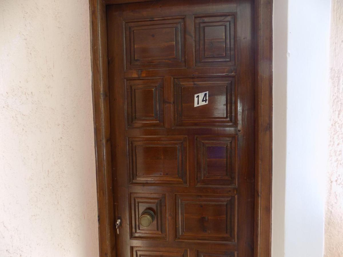 Afrodite Spacious Apartments! Agia Efimia Exterior foto